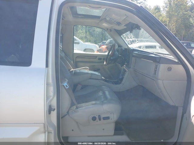 45921564 :رقم المزاد ، 1GYEK63N62R210279 vin ، 2002 Cadillac Escalade Standard مزاد بيع