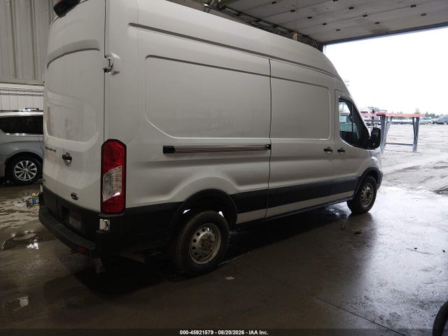 1FTBR2X80NKA63813 Ford Transit-250