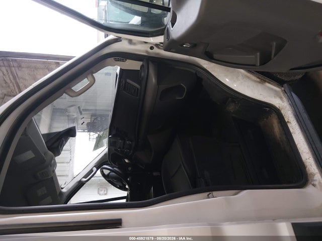 1FTBR2X80NKA63813 Ford Transit-250