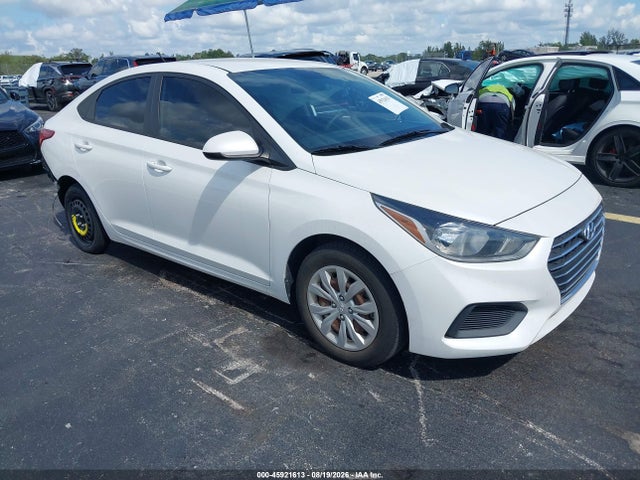 2022 Hyundai Accent Se მანქანა იყიდება აუქციონზე, vin: 3KPC24A65NE180303, აუქციონის ნომერი: 45921613