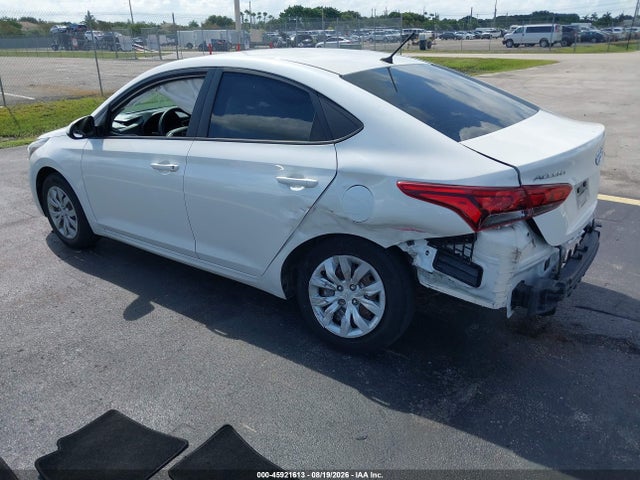 2022 Hyundai Accent Se მანქანა იყიდება აუქციონზე, vin: 3KPC24A65NE180303, აუქციონის ნომერი: 45921613
