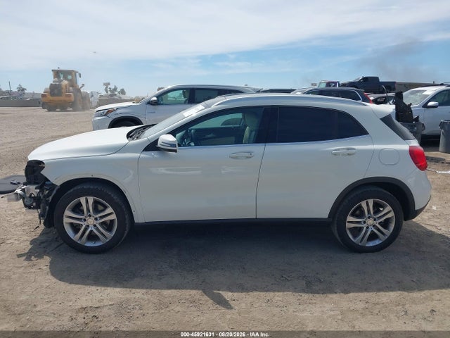WDCTG4GBXHJ332034 Mercedes-Benz Gla 250 4matic