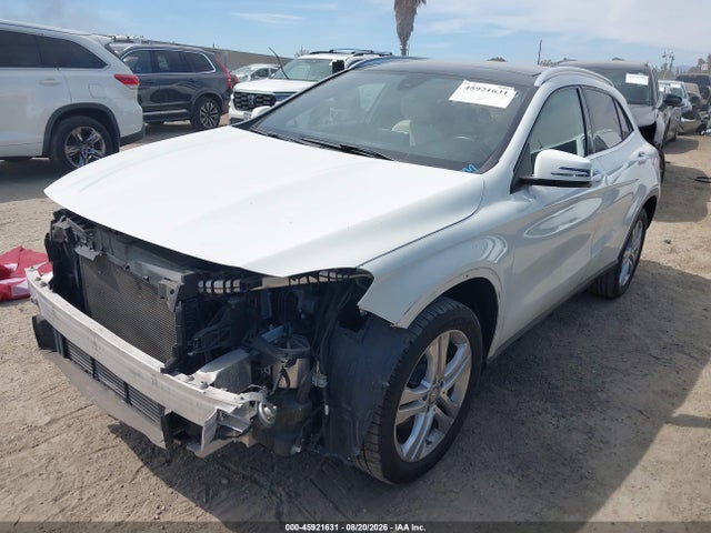 WDCTG4GBXHJ332034 Mercedes-Benz Gla 250 4matic