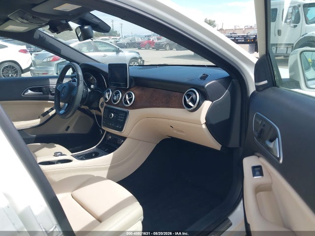 WDCTG4GBXHJ332034 Mercedes-Benz Gla 250 4matic