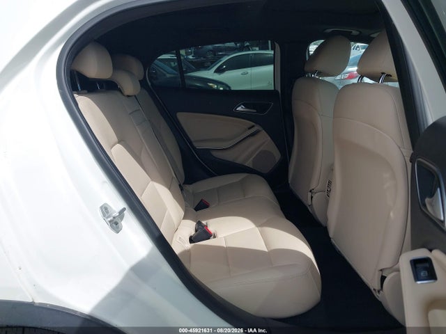 WDCTG4GBXHJ332034 Mercedes-Benz Gla 250 4matic