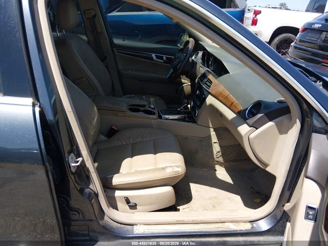 Продаж на аукціоні авто 2013 Mercedes-benz C 250 Sport, vin: WDDGF4HB5DA776866, номер лоту: 45921635
