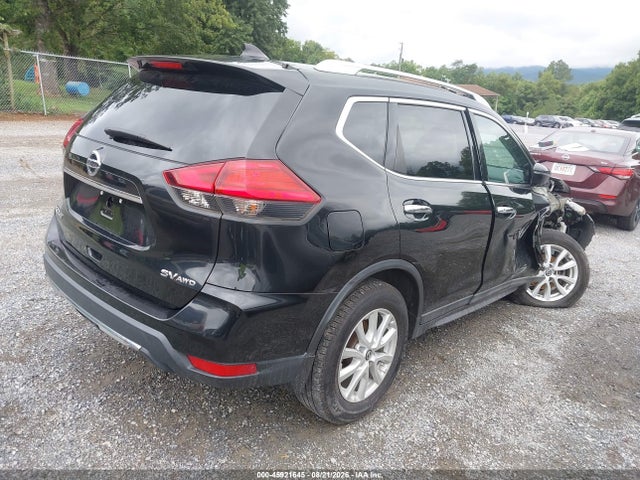 45921645 :رقم المزاد ، 5N1AT2MV8HC832818 vin ، 2017 Nissan Rogue Sv مزاد بيع
