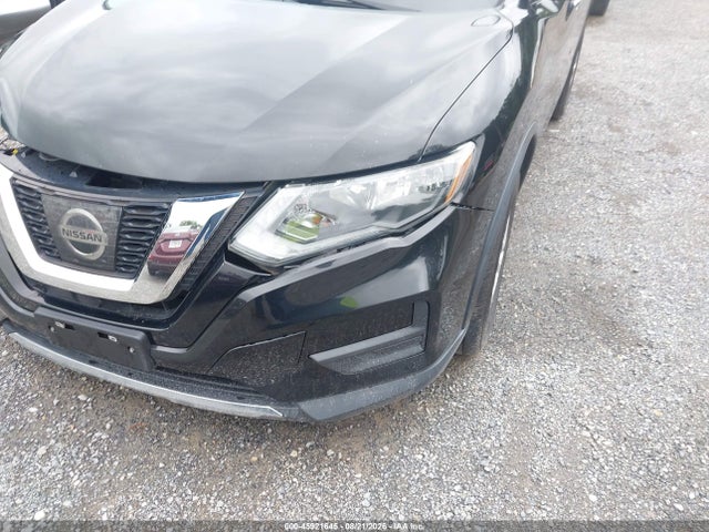 45921645 :رقم المزاد ، 5N1AT2MV8HC832818 vin ، 2017 Nissan Rogue Sv مزاد بيع