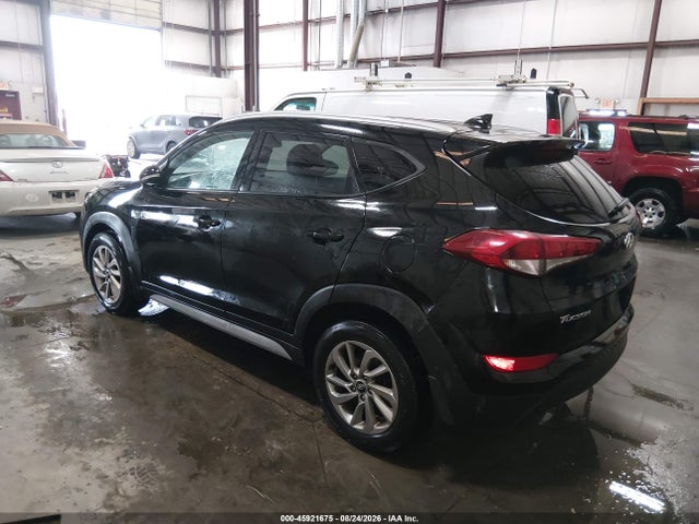 2017 Hyundai Tucson Se Plus მანქანა იყიდება აუქციონზე, vin: KM8J3CA42HU518139, აუქციონის ნომერი: 45921675