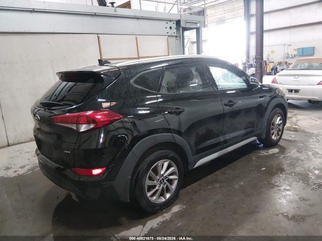 2017 Hyundai Tucson Se Plus მანქანა იყიდება აუქციონზე, vin: KM8J3CA42HU518139, აუქციონის ნომერი: 45921675