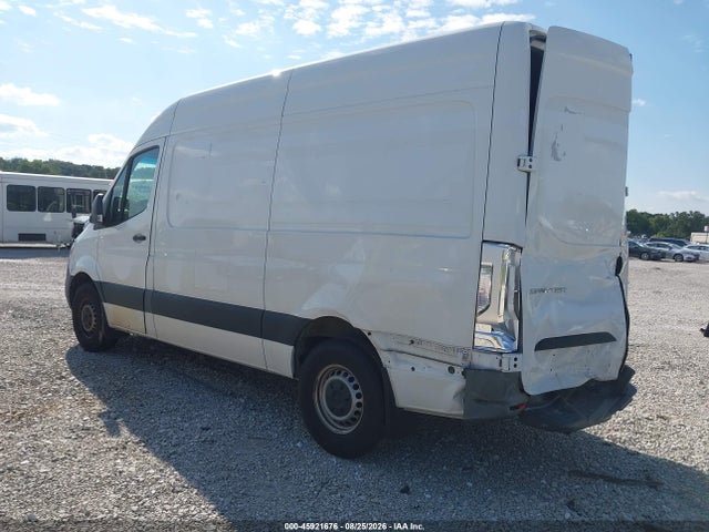 45921676 :رقم المزاد ، W1Y4EBHY5NT106860 vin ، 2022 Mercedes-benz Sprinter 2500 Standard Roof V6 مزاد بيع