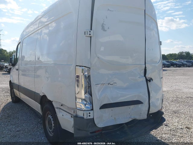 45921676 :رقم المزاد ، W1Y4EBHY5NT106860 vin ، 2022 Mercedes-benz Sprinter 2500 Standard Roof V6 مزاد بيع