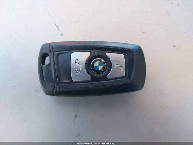 2014 Bmw 320i მანქანა იყიდება აუქციონზე, vin: WBA3B1C50EK133502, აუქციონის ნომერი: 45921680