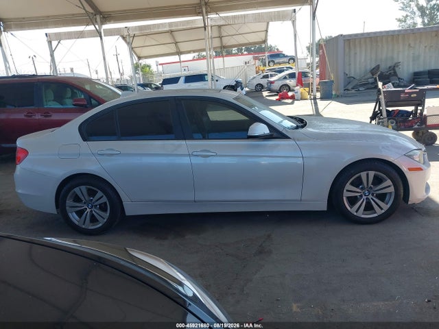 2014 Bmw 320i მანქანა იყიდება აუქციონზე, vin: WBA3B1C50EK133502, აუქციონის ნომერი: 45921680