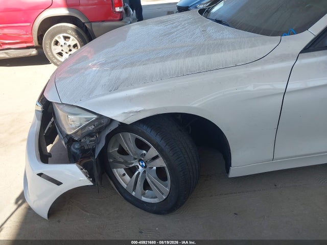 2014 Bmw 320i მანქანა იყიდება აუქციონზე, vin: WBA3B1C50EK133502, აუქციონის ნომერი: 45921680