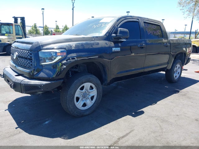 45921686 :رقم المزاد ، 5TFAY5F12GX555902 vin ، 2016 Toyota Tundra Platinum 5.7l V8 مزاد بيع