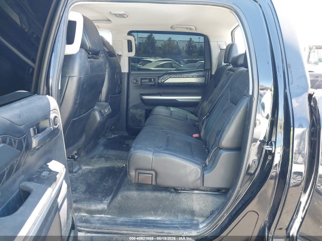45921686 :رقم المزاد ، 5TFAY5F12GX555902 vin ، 2016 Toyota Tundra Platinum 5.7l V8 مزاد بيع
