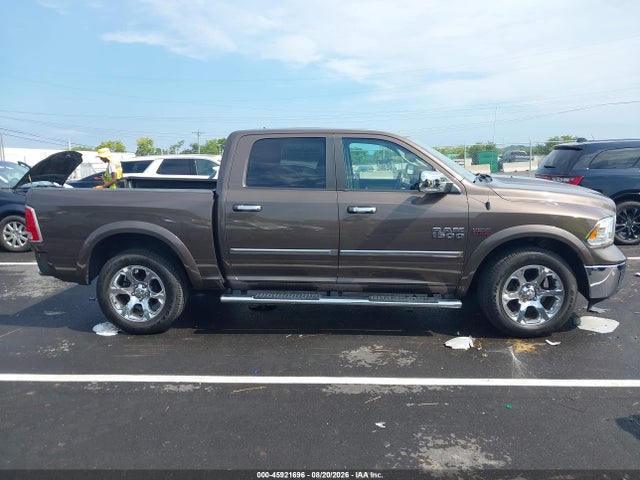 45921696 :رقم المزاد ، 1C6RR7NT2JS162282 vin ، 2018 Ram 1500 Laramie  4x4 5'7 Box مزاد بيع