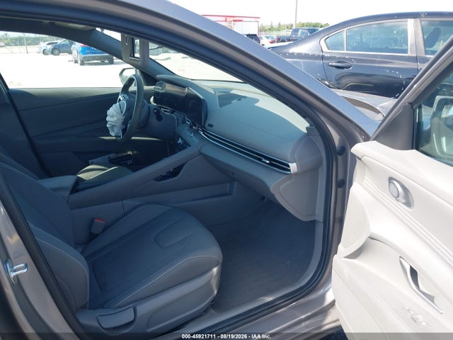 Продажа на аукционе авто 2023 Hyundai Elantra Sel, vin: KMHLS4AG1PU408645, номер лота: 45921711