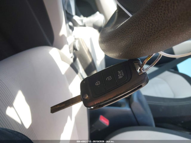 Продажа на аукционе авто 2020 Hyundai Venue Sel, vin: KMHRC8A34LU034845, номер лота: 45921713