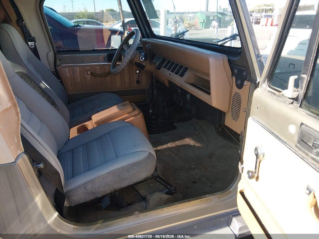 Продажа на аукционе авто 1988 Jeep Wrangler Sahara, vin: 2BCCZ8125JB520729, номер лота: 45921720
