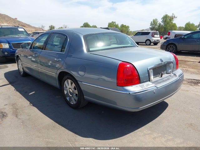 Aukcja sprzedaży 2004 Lincoln Town Car Ultimate, vin: 1LNHM83W04Y644946, numer aukcji: 45921741