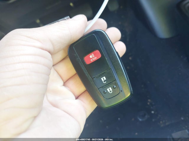 45921745 :رقم المزاد ، JTDL9RFU1L3018432 vin ، 2020 Toyota Prius Le Awd-e مزاد بيع