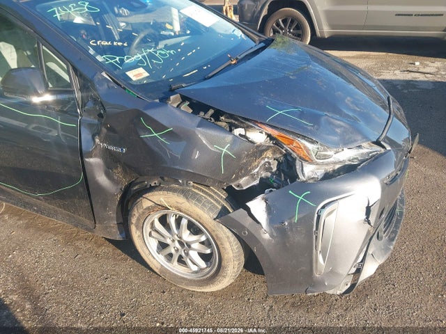 45921745 :رقم المزاد ، JTDL9RFU1L3018432 vin ، 2020 Toyota Prius Le Awd-e مزاد بيع