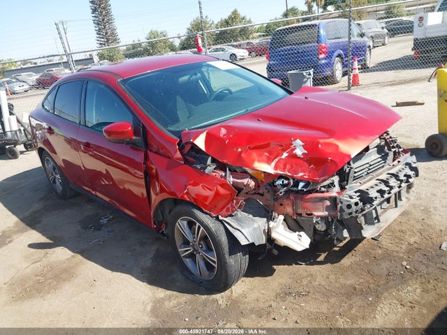 Ford FOCUS SE 2018 1FADP3FE6JL268977 Image 1
