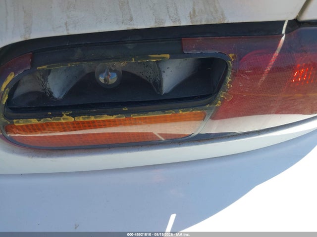 45921810 :رقم المزاد ، 2G1FP22K312118231 vin ، 2001 Chevrolet Camaro مزاد بيع