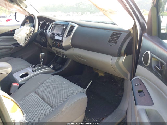 2015 Toyota Tacoma Prerunner V6 მანქანა იყიდება აუქციონზე, vin: 5TFJU4GN8FX088099, აუქციონის ნომერი: 45921815