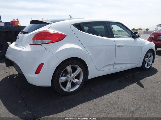 Продажа на аукционе авто 2015 Hyundai Veloster, vin: KMHTC6AD3FU238074, номер лота: 45921865