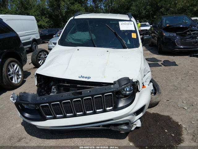 Продажа на аукционе авто 2022 Jeep Renegade Latitude 4x4, vin: ZACNJDB19NPN89984, номер лота: 45921876