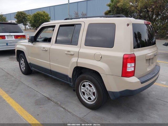 1C4NJPBA6GD774659 Jeep Patriot Sport