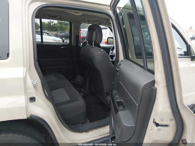 1C4NJPBA6GD774659 Jeep Patriot Sport