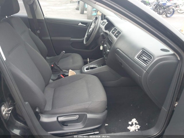 Продажа на аукционе авто 2012 Volkswagen Jetta 2.0l S, vin: 3VW2K7AJ8CM311080, номер лота: 45921921