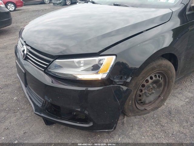 Продажа на аукционе авто 2012 Volkswagen Jetta 2.0l S, vin: 3VW2K7AJ8CM311080, номер лота: 45921921