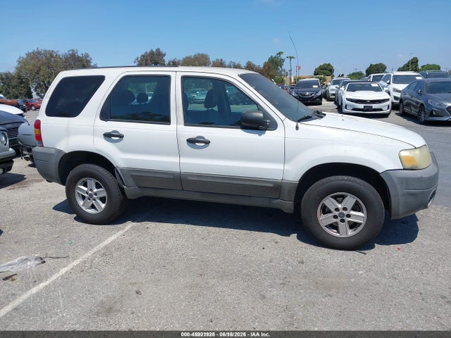 2005 Ford Escape Xls მანქანა იყიდება აუქციონზე, vin: 1FMYU02Z35KB15458, აუქციონის ნომერი: 45921925