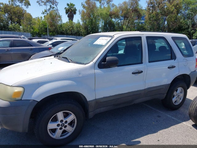 2005 Ford Escape Xls მანქანა იყიდება აუქციონზე, vin: 1FMYU02Z35KB15458, აუქციონის ნომერი: 45921925