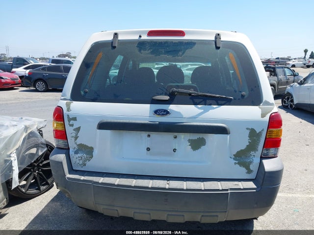 2005 Ford Escape Xls მანქანა იყიდება აუქციონზე, vin: 1FMYU02Z35KB15458, აუქციონის ნომერი: 45921925