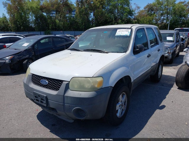 2005 Ford Escape Xls მანქანა იყიდება აუქციონზე, vin: 1FMYU02Z35KB15458, აუქციონის ნომერი: 45921925