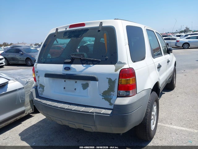 2005 Ford Escape Xls მანქანა იყიდება აუქციონზე, vin: 1FMYU02Z35KB15458, აუქციონის ნომერი: 45921925