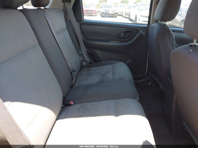 2005 Ford Escape Xls მანქანა იყიდება აუქციონზე, vin: 1FMYU02Z35KB15458, აუქციონის ნომერი: 45921925