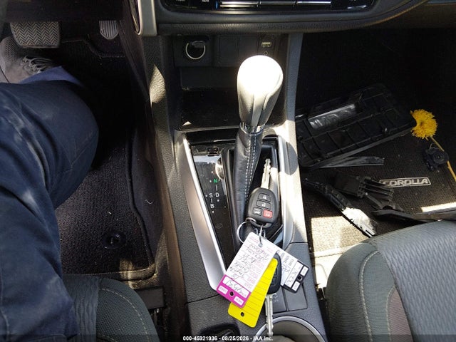 5YFBURHE1JP837753 Toyota COROLLA LE