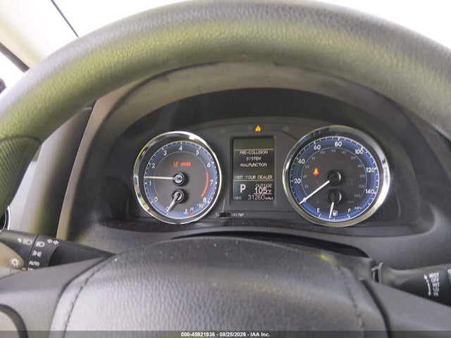 5YFBURHE1JP837753 Toyota COROLLA LE