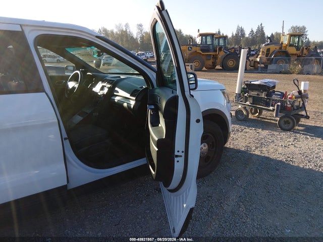 Ford Utility Police Interceptor 2017 1FM5K8AR9HGB72439 Image 5