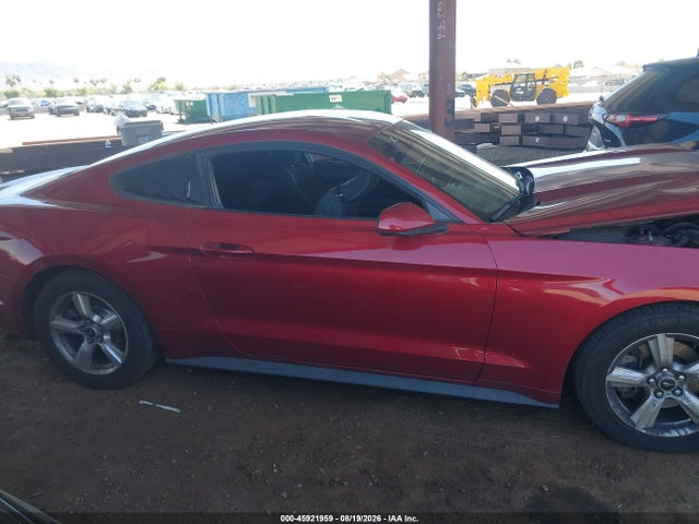 Ford Mustang V6 2016 1FA6P8AM4G5334184 Image 13
