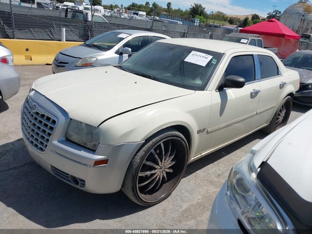 45921998 :رقم المزاد ، 2C3JA43R75H627448 vin ، 2005 Chrysler 300 مزاد بيع