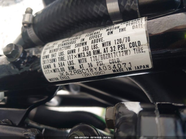 45922024 :رقم المزاد ، JKAZRBC18YA034071 vin ، 2000 Kawasaki Zr1100 C مزاد بيع