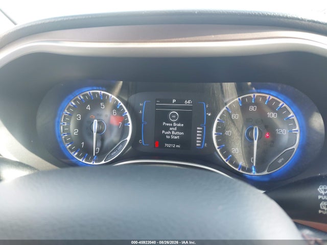 Продаж на аукціоні авто 2018 Chrysler Pacifica Touring L, vin: 2C4RC1BG9JR322948, номер лоту: 45922040